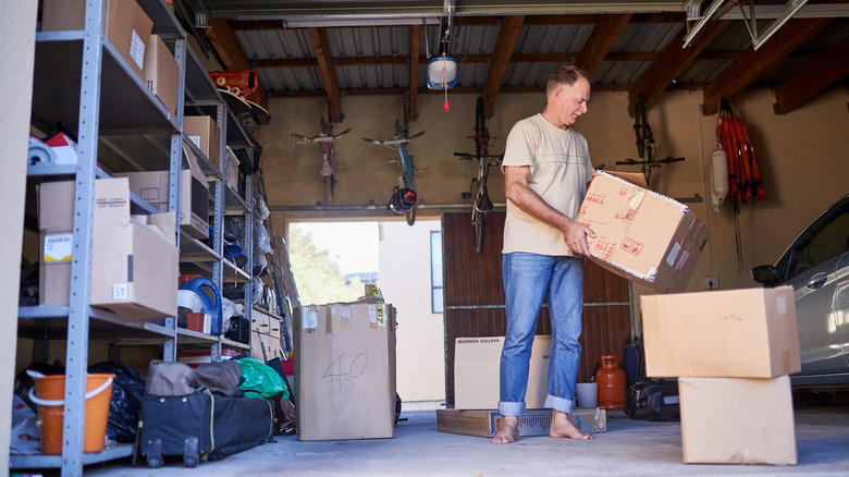 Man implementing the 20/20 rule