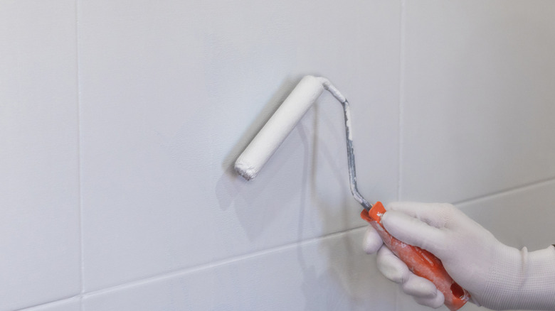 Hand painting tiles using a mini-roller