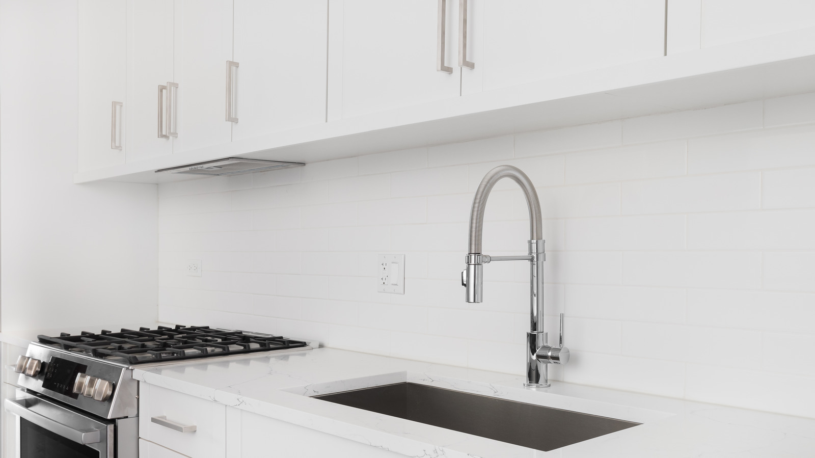 The Best Way To Clean Stainless Steel Furniture And Hardware