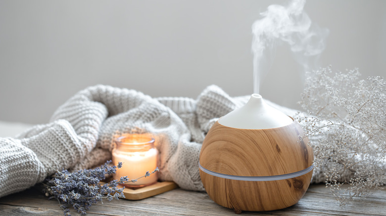 Essential oil diffuser dispersing oil 