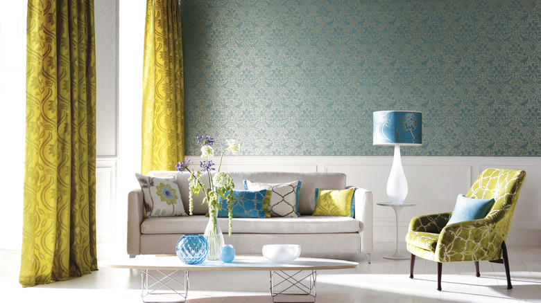 Living room with small scale pattern wallpaper