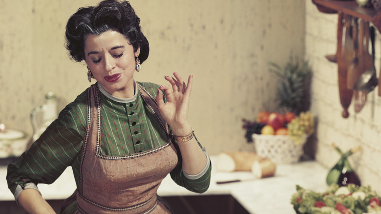 1960s woman in the kitchen