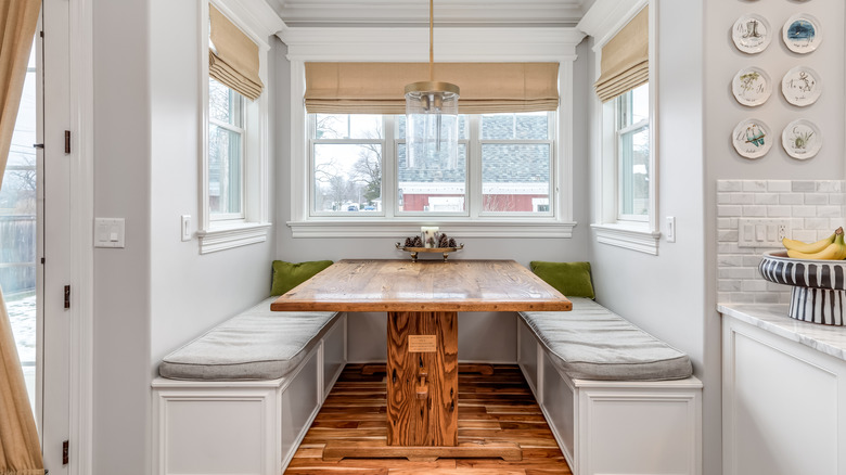 bench seats in small breakfast nook in kitchen
