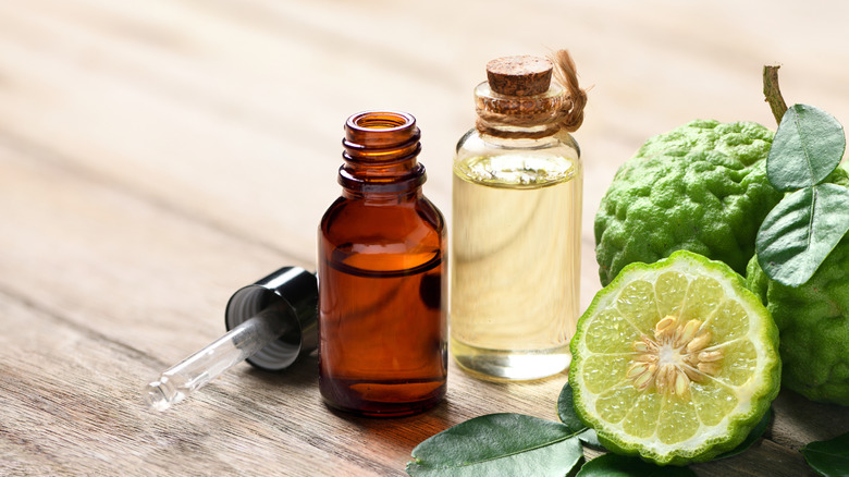 bergamot essential oil with fresh bergamot