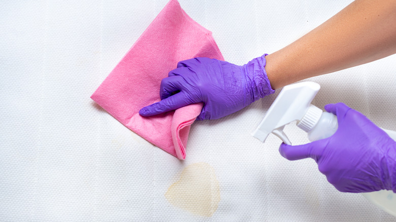 Cleaning stain off white mattress