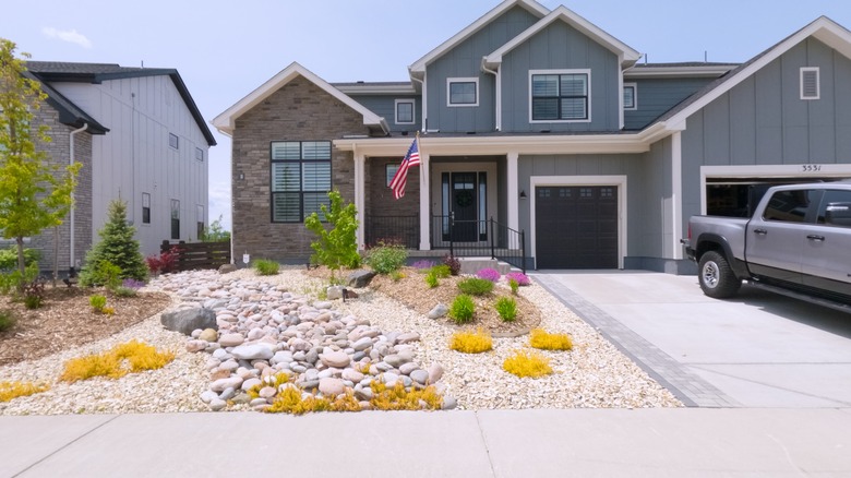 xeriscaped area between two houses