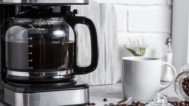 Drip coffee maker