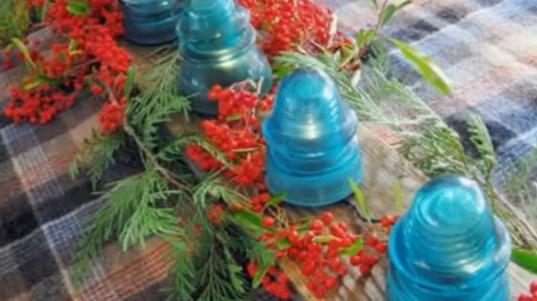 Glass insulator table display