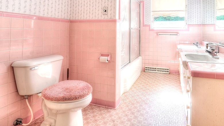 Retro bathroom with toilet cover