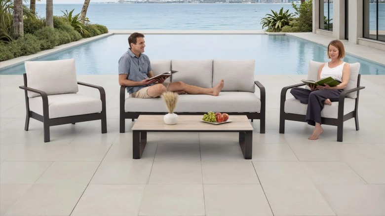 The MoDe Calgary 4-piece Outdoor Patio Deep Seating Set from Costco