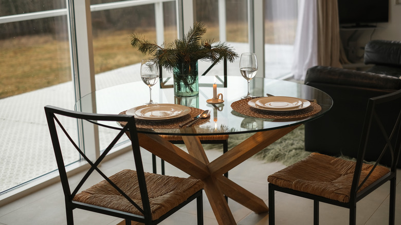 glass table with chairs 