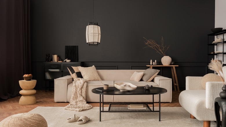 Black walls with cream accents