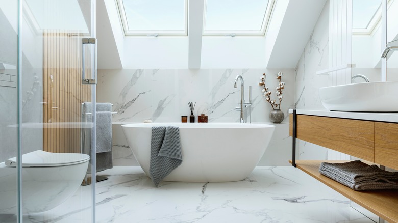 Modern bathroom