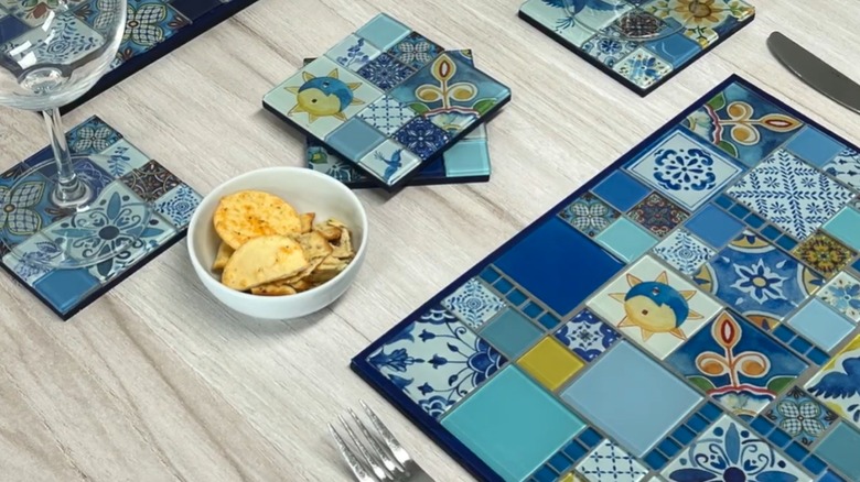 Mosaic tile placemat