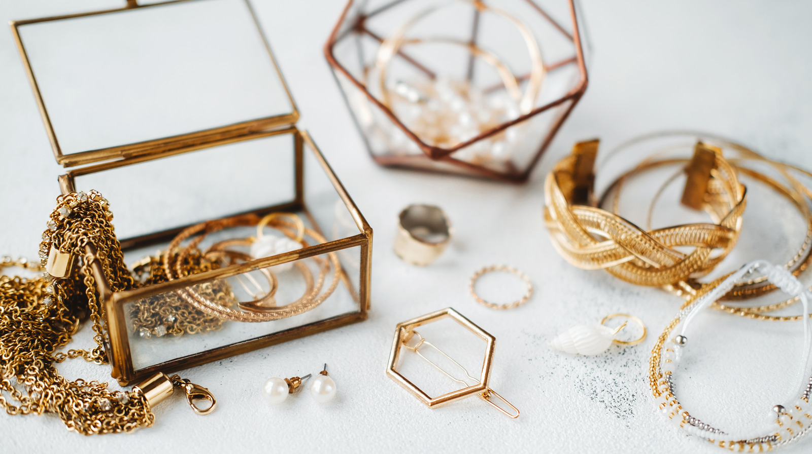 The Dollar Tree Jewelry Storage Hack That Will Elevate Your Counters