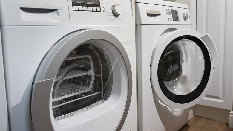 Front door washer clearance and dryer