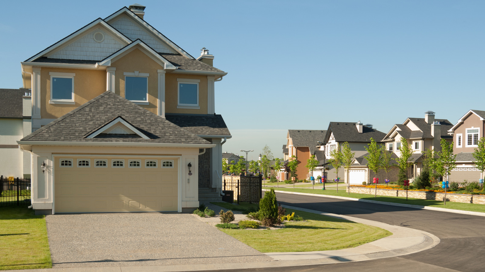Residual Property Insurance Markets Diverge in High-Risk States