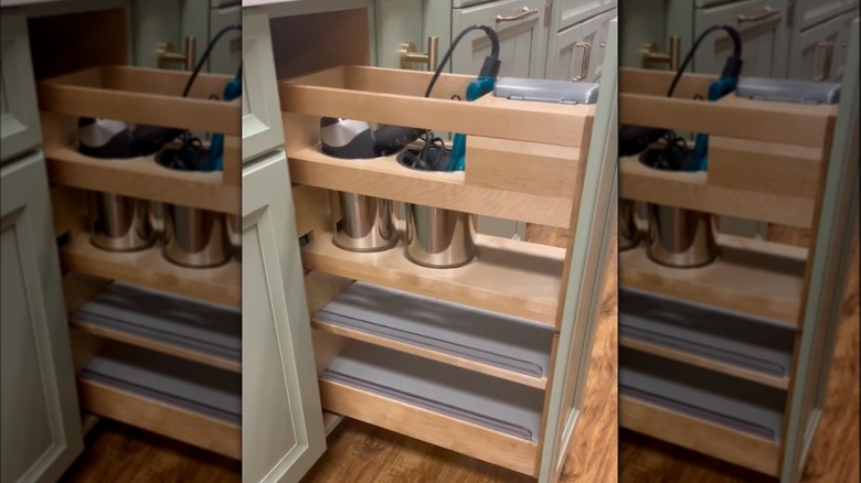 Rev-A-Shelf Vanity Outlet Grooming Organizer