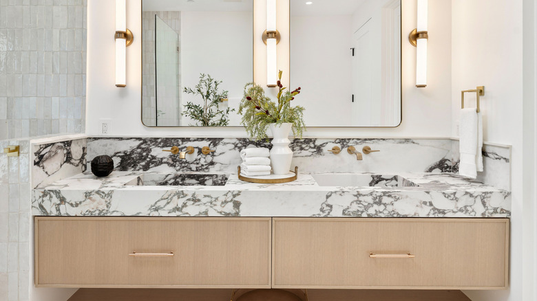 A pretty bathroom counter