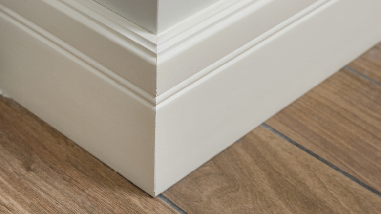 Corner baseboard moulding.