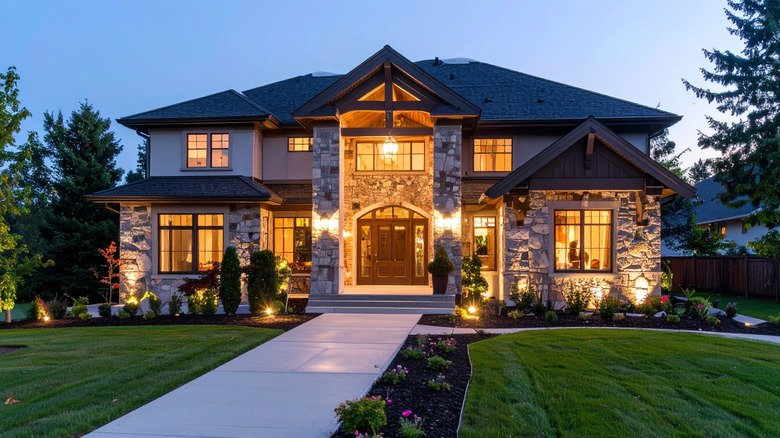 Large luxurious home seen from the outside