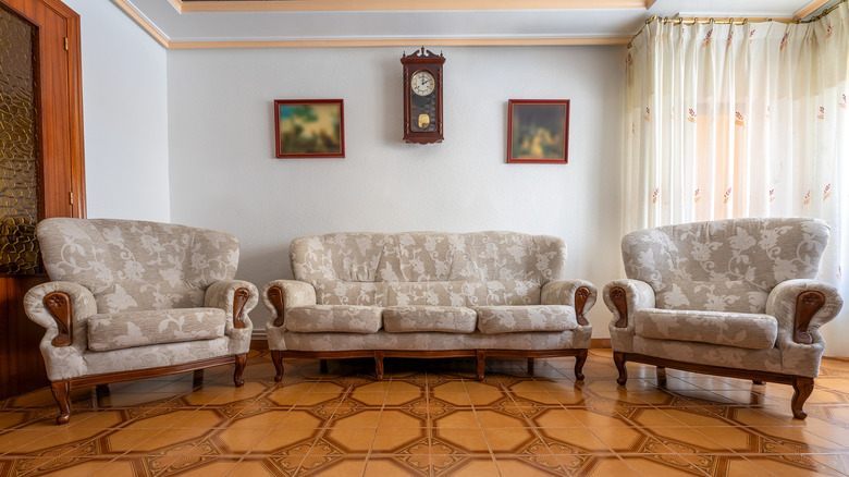 A 1980s living room