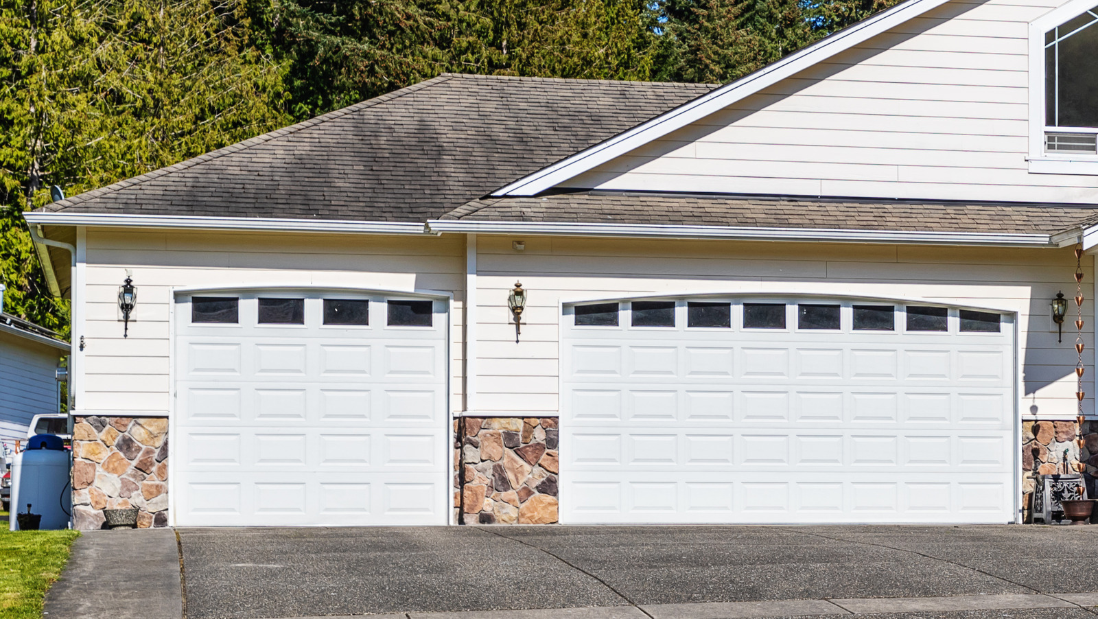 The Garage Door Hack That Might Not Be Doing As Much As You Think