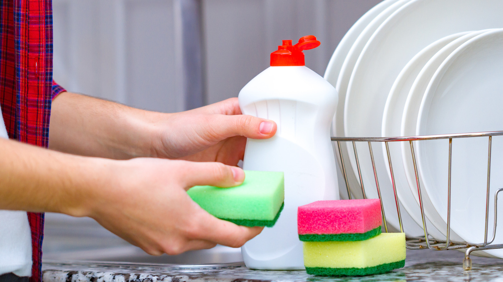 How to Make Your Cleaning Sponge Last Longer