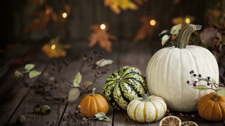 Pumpkins with twinkling light decor