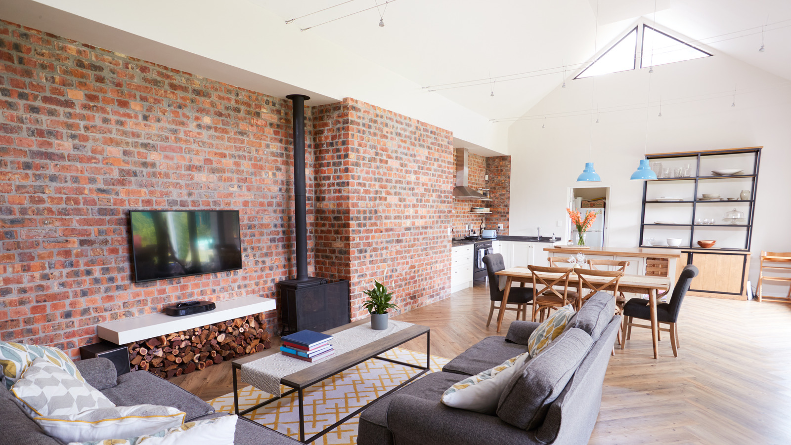 The Hardware Store DIY You Need To Create A Stunning Industrial-Chic ...