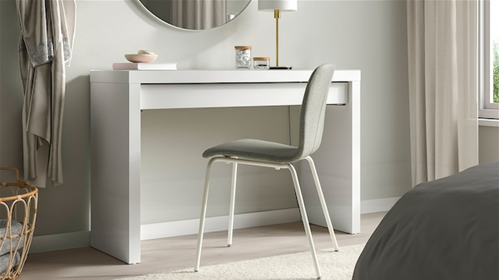 The IKEA MALM Dressing Table Has Become A TikTok-Viral Bedroom Vanity – House Digest