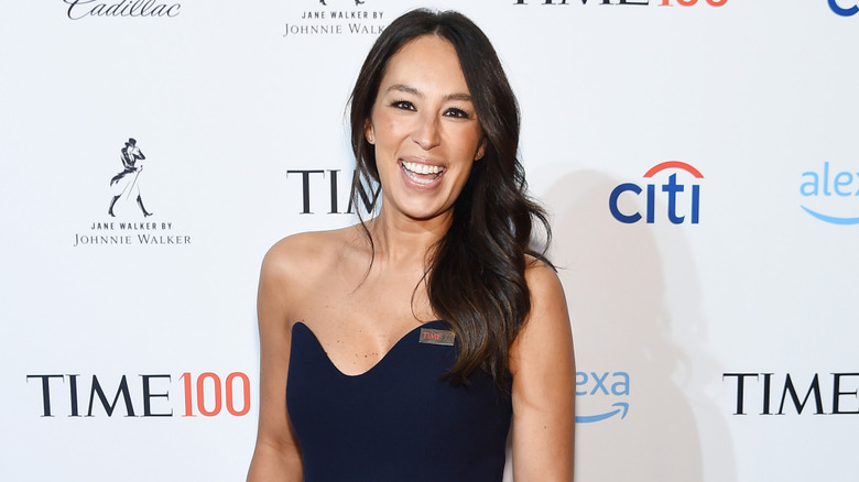 Joanna Gaines smiles at an event