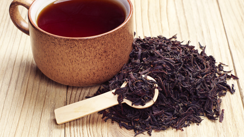 black tea in cup