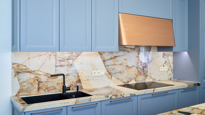 kitchen cabinets with minimal hardware