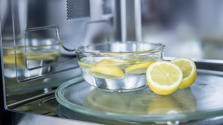 water with lemon in microwave