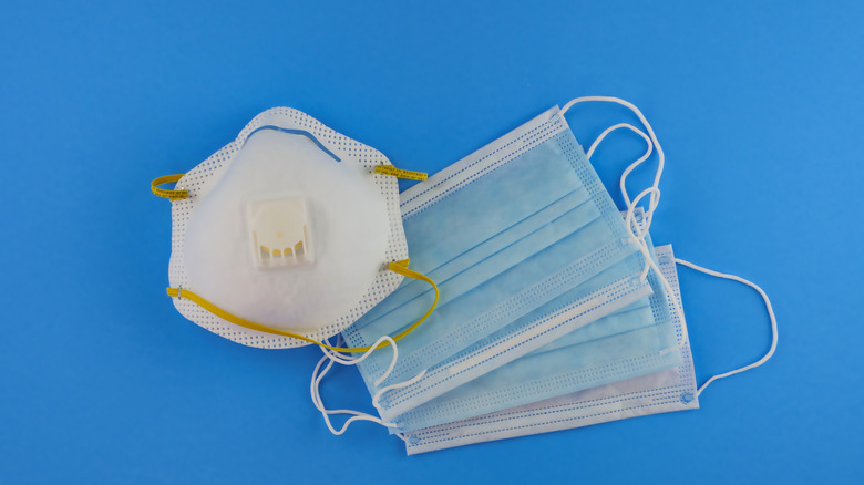 N95 and surgical masks