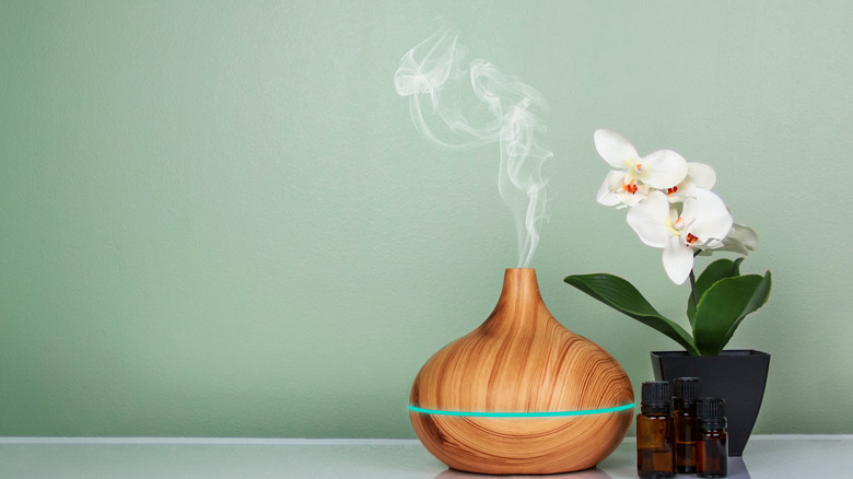 Essential oil diffuser