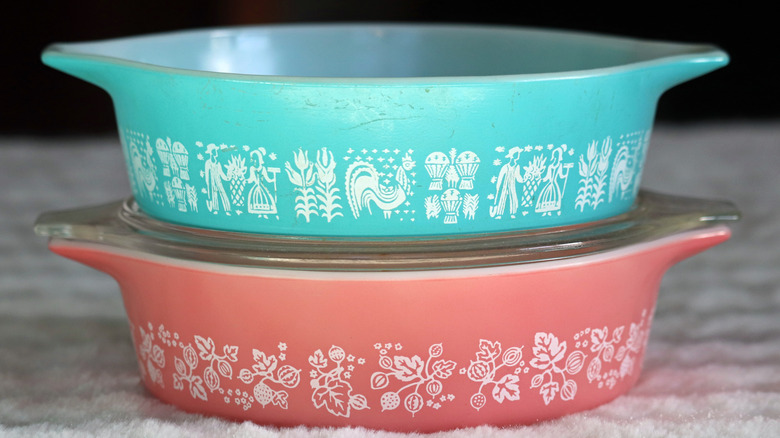 Blue and pink vintage Pyrex casserole dishes