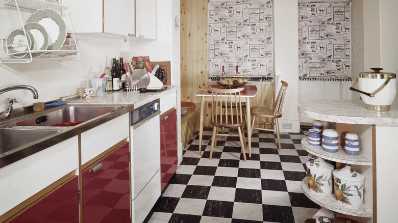 1950s kitchen photo