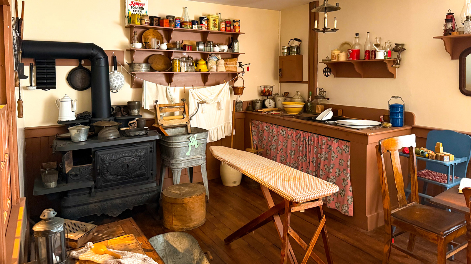 The Old-School Kitchen Appliance Nobody Uses Anymore