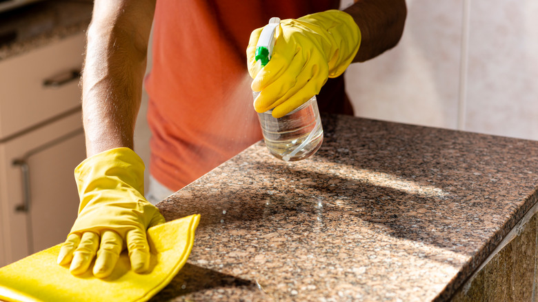 Cleaning granite countertops with spray