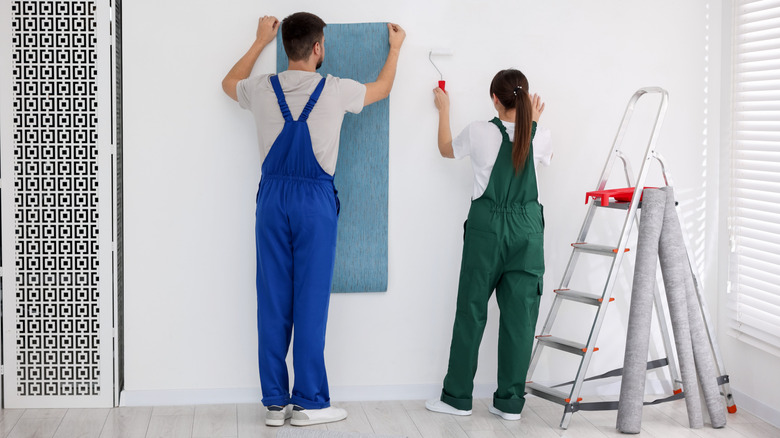 Testing a wallpaper sample