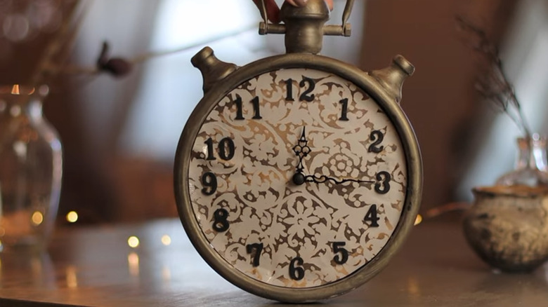 A quirky Alice-in-Wonderland-style clock