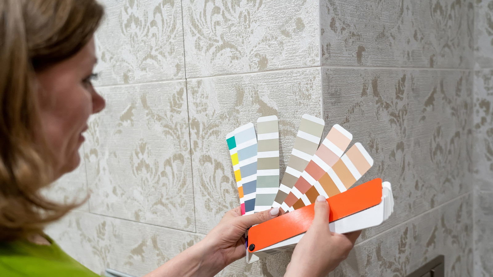 The Outdated Bathroom Color That’s Making A Design Comeback The Outdated Bathroom Color That’s Making A Design Comeback
