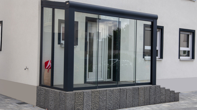 A house with a vestibule
