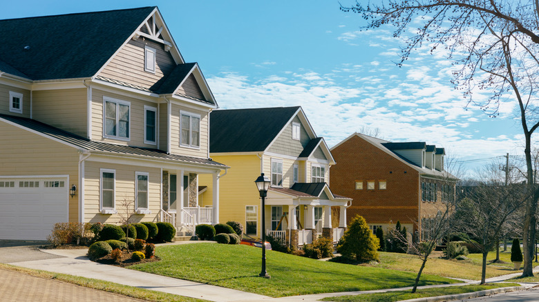 Classic style homes in an idyllic neighborhood