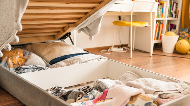 Linens in the under the bed storage.