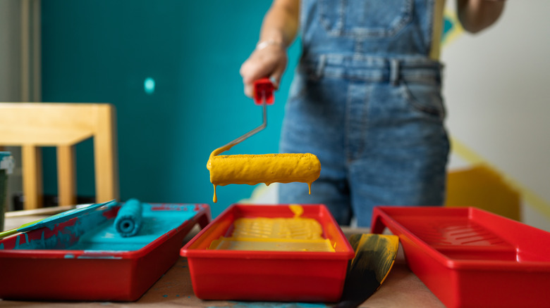 Roller with yellow paint