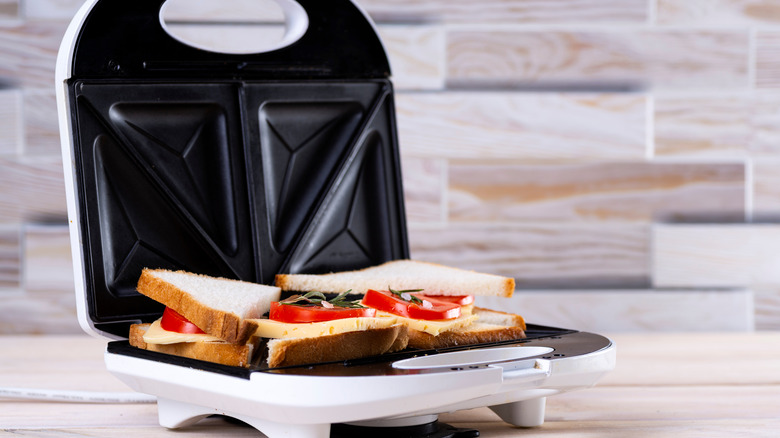 Sandwich in panini press