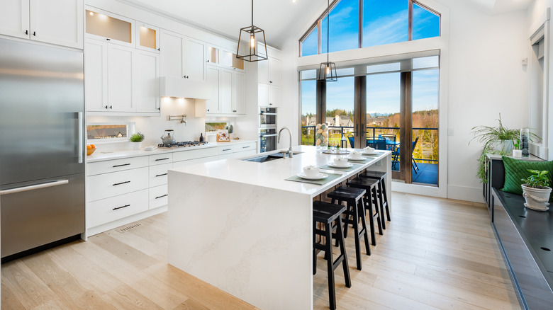 Modern farmhouse style kitchen